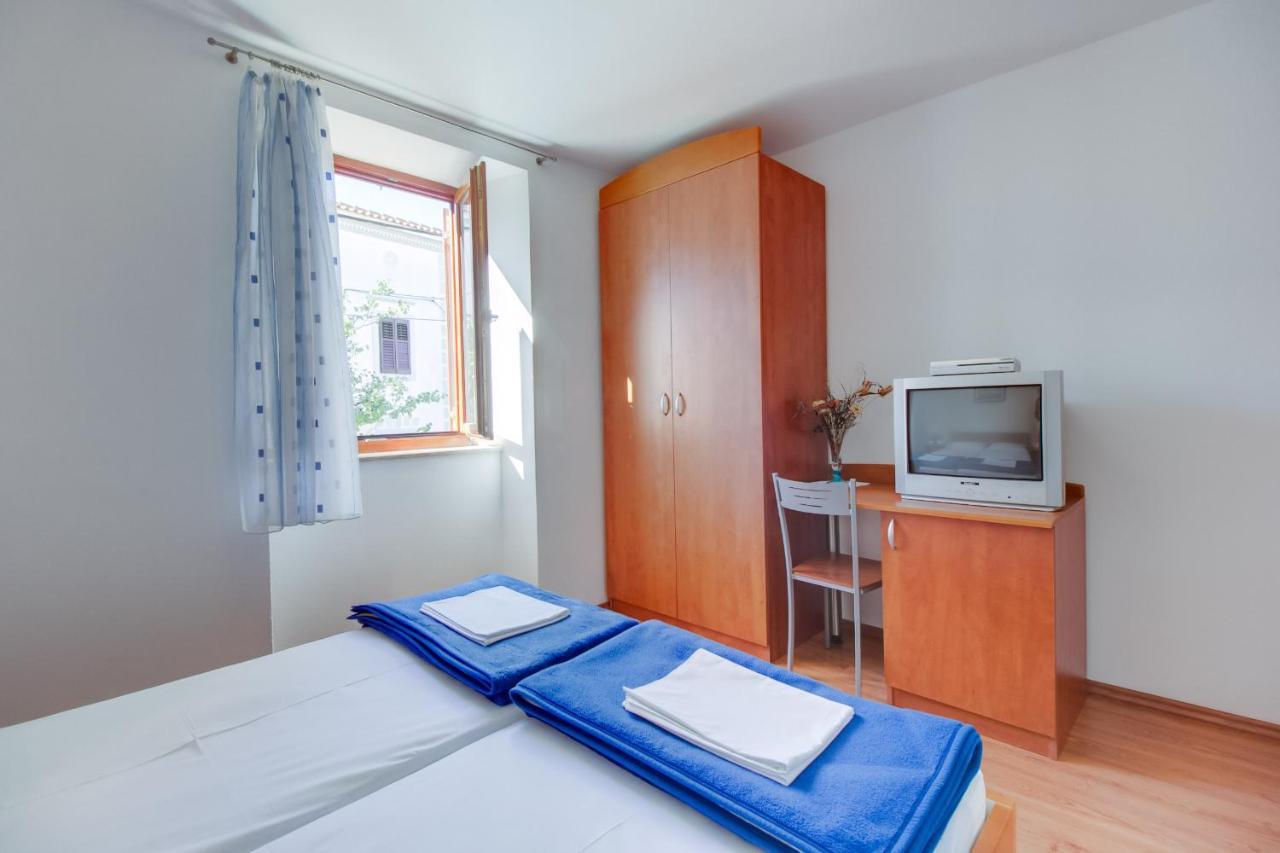 Apartments Rosa Mali Lošinj Екстериор снимка