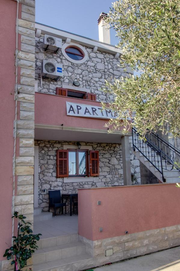 Apartments Rosa Mali Lošinj Екстериор снимка