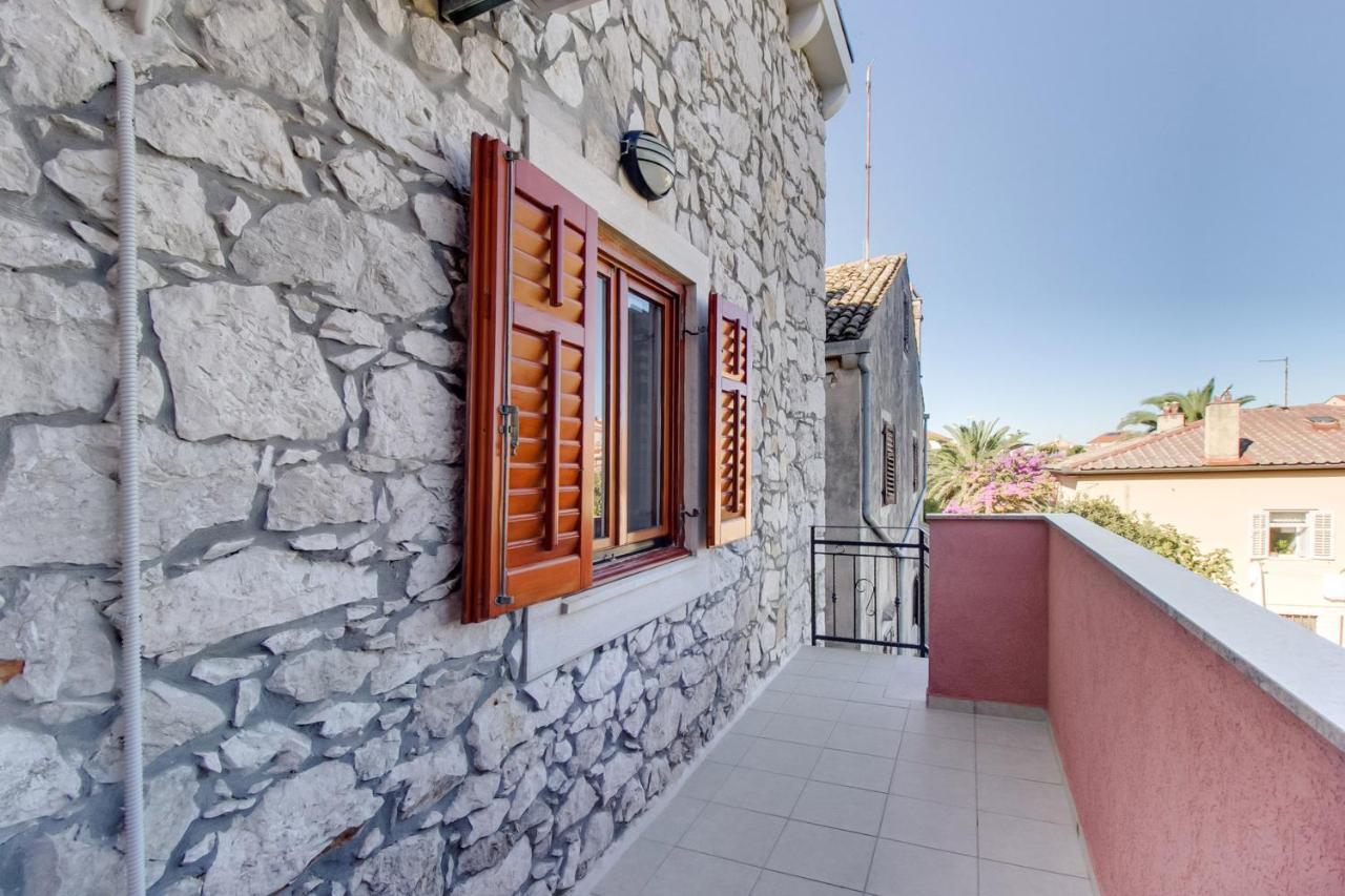 Apartments Rosa Mali Lošinj Екстериор снимка