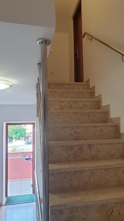 Apartments Rosa Mali Lošinj Екстериор снимка